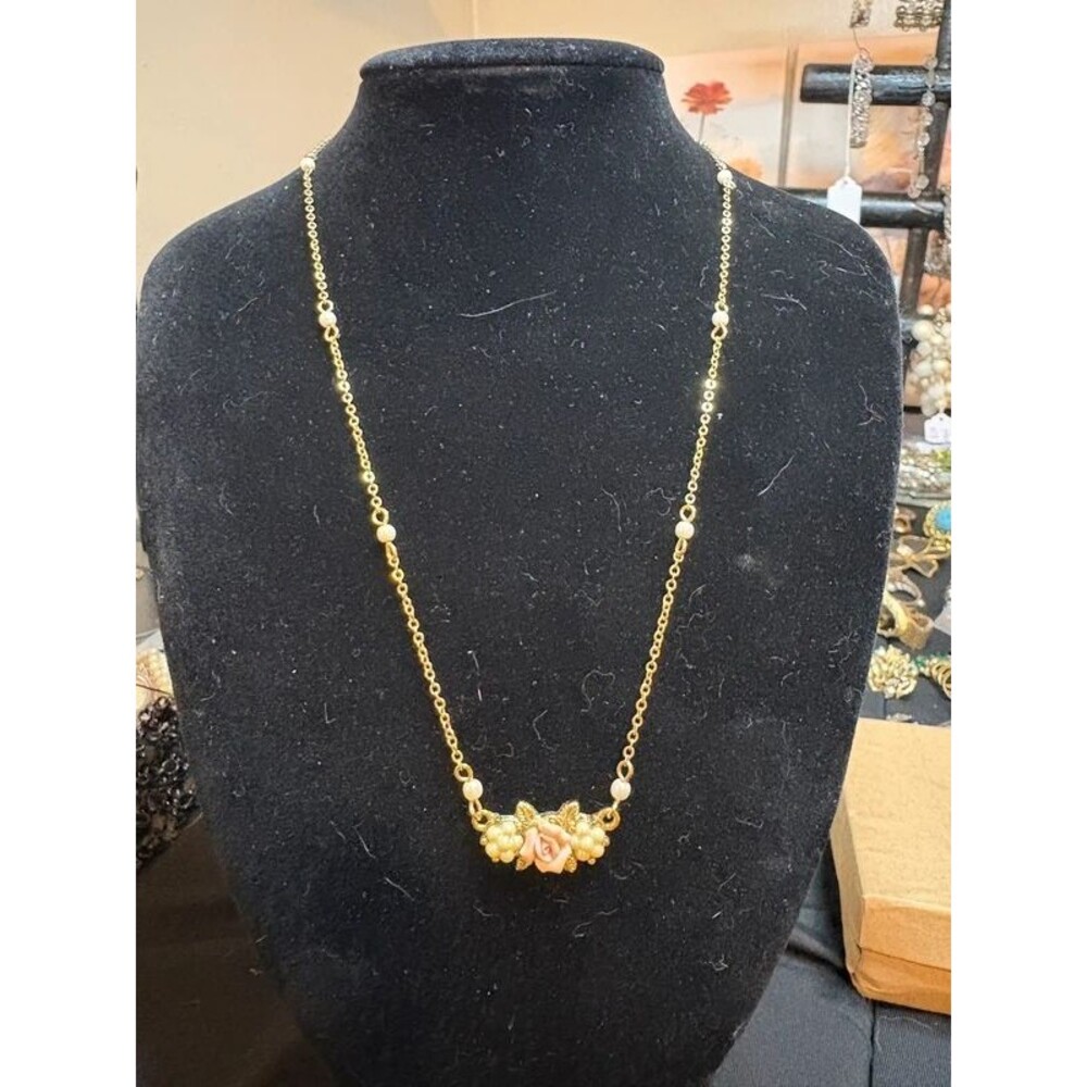 1928 Jewelry Pink Rose Faux Pearl Gold Tone Floral Necklace Vintage Style